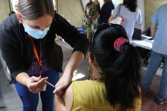 Santiago de Chile, Chile.- In the photos taken on March 9, 2022, it shows a vaccination center against the coronavirus. The Ministry of Health reported this Tuesday, a new balance of Covid-19, confirming 10,815 new cases, adding 3,214,326 since the start of the pandemic. This number of infections is the lowest in the last seven weeks. Last January 19 was the day with the fewest figures, when 9,509 cases were registered.