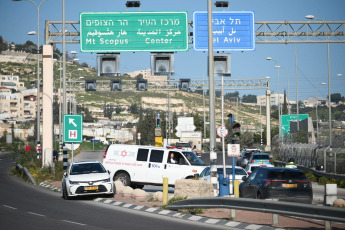 West Bank.- In the photos taken on February 22, 2024, they show the place where an attack by Palestinians towards Israelis occurred on a highway near the Israeli settlement of Maale Adumim - close to Jerusalem - in the occupied territory of the West Bank. Three Palestinians opened fire on civilians, killing one person and wounding eight others, according to Israeli emergency services. The police killed the three attackers.