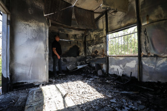 Nablus, West Bank.- In the photos, a house is shown in ruins after Israeli attacks in a village near the city of Nablus, in the West Bank, on May 17, 2024. The Ministry of Health reported the death of one person and at least three injured during an Israeli incursion in the northern West Bank region.