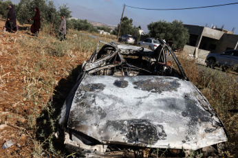 Cisjordania.- En las fotos, muestra los daños tras un ataque de Israel en una aldea de Kafr Nimah en la ciudad de Ramallah, en Cisjordania, el 12 de junio de 2024. Seis palestinos murieron y dos resultaron heridos, uno de ellos en estado grave, como consecuencia de una redada del Ejército israelí contra la aldea de Kafr Dan, según informó el Ministerio de Sanidad palestino.