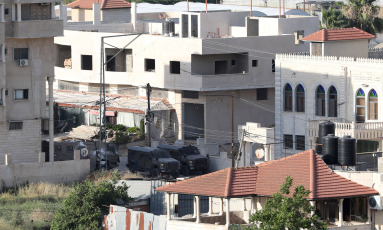 Cisjordania, Palestina.- En las fotos, muestra las calles durante una incursión militar israelí en la ciudad de Qabatiya, al sur de la ciudad de Jenin, en Cisjordania, el 14 de junio de 2024. Dos palestinos murieron este jueves durante una redada que se prolongó durante 13 horas por parte del Ejército de Israel en los alrededores de la localidad de Yenín, en la Cisjordania ocupada. Cisjordania ocupada vive su mayor espiral de violencia desde la Segunda Intifada (2000-2005), y en lo que va de 2024 al menos 215 palestinos han muerto por fuego israelí.