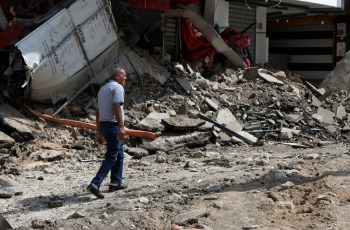 Cisjordania.- En las fotos, muestra edificios destruidos después de una incursión israelí en la ciudad cisjordana de Yenín, el 3 de septiembre de 2024. Jenin, conocido como un bastión de los grupos armados en Cisjordania, fue escenario de una operación militar israelí la semana anterior. Según las autoridades, 20 personas perdieron la vida en tres ciudades del norte de Cisjordania. Allí, el Ejército israelí ha llevado a cabo una serie de redadas masivas, las más grandes desde que estalló la guerra en la Franja de Gaza el 7 de octubre de 2023.